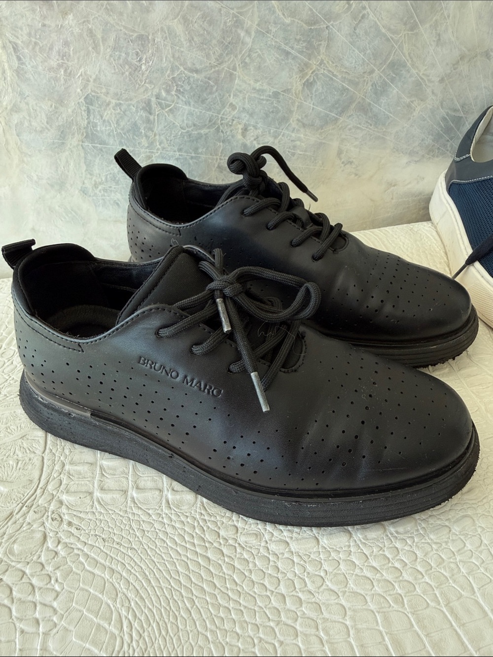 Boys Bruno Marc Two Pairs of Dress shoes/Sneakers - Black ,Navy Sizes 36-37,5 - Picture 11 of 17